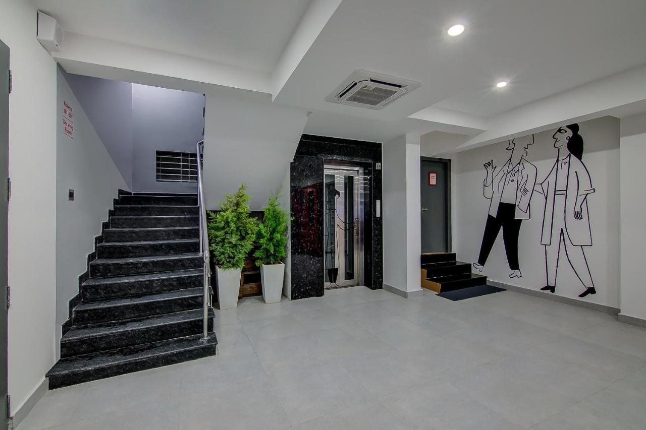Super Townhouse Global Village Tech Park Near Kengeri Bus Terminal Metro Station Bengalúr Exteriér fotografie